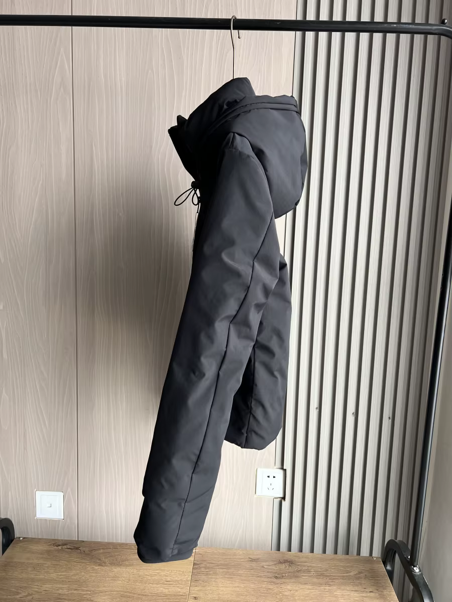 ETJ 2025 automne/hiver nouveau femmes court imitation vent imperméable à capuche épais chaud coton v