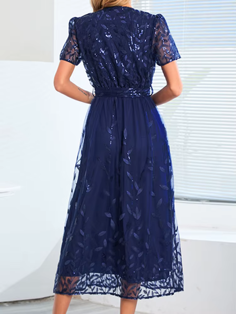 Robe Blanche Brodée à Paillettes pour Femme, Manches Courtes, Maille, Élégante, Mode Bandage, Mince,