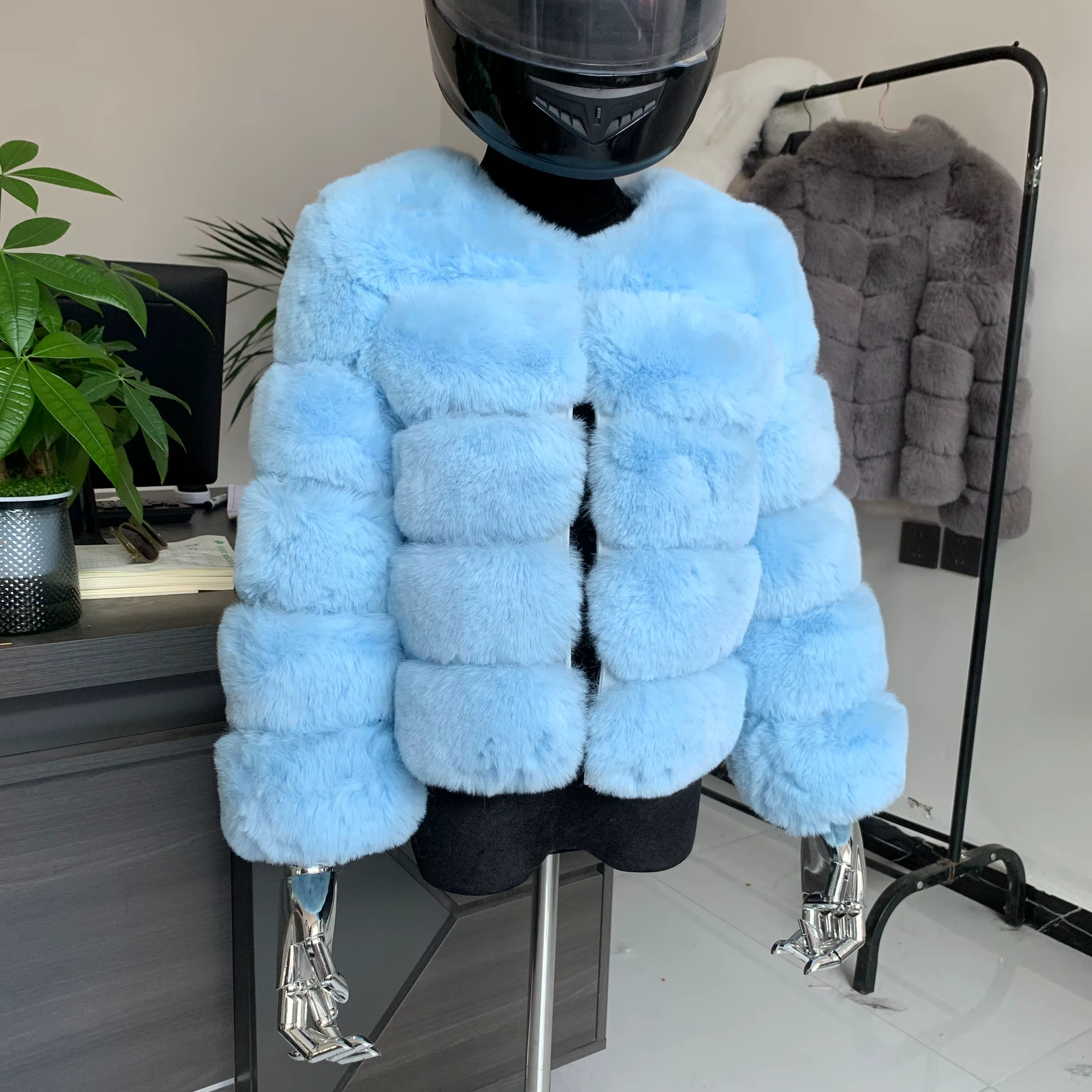 Manteau d'hiver pour manteau en fausse fourrure femmes nouveaux vêtements d'extérieur manteau court 