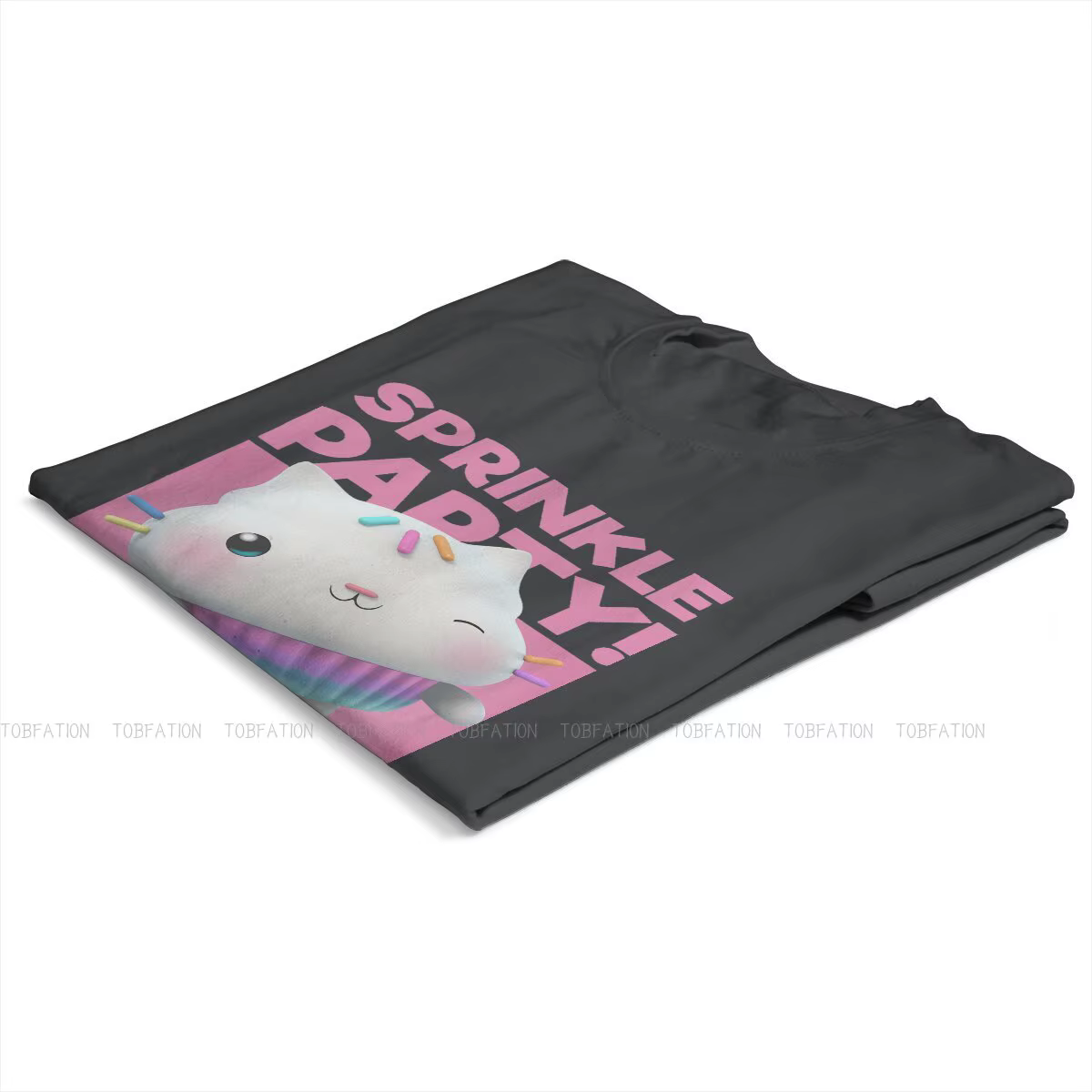 T-shirt à col rond pour femme, vêtement de base en tissu, motif dessin animé, maison de poupée, Gabb