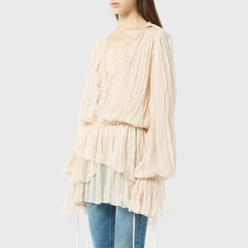 Chemisier femme beige à dentelle, col en V, manches longues, ourlet étagé à volants, en mousseline f