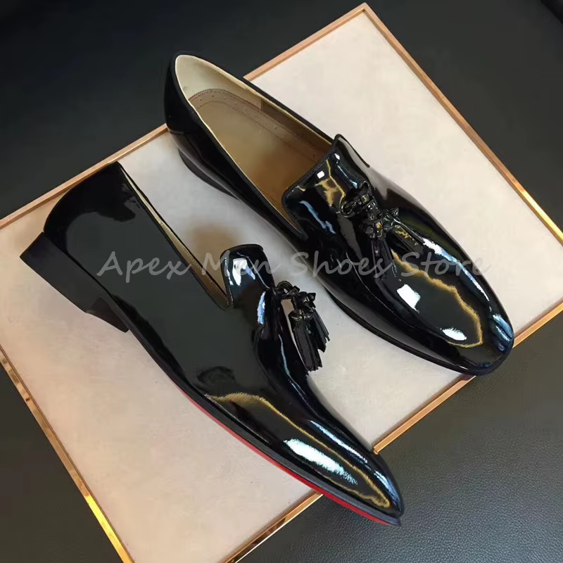 2025 nouveau cuir brillant gland hommes chaussures d'affaires décontractées classique sans lacet en
