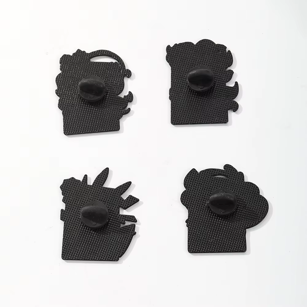 4 épingles en émail Charmander de dessin animé, broches en métal, badges de revers pour sacs à dos,