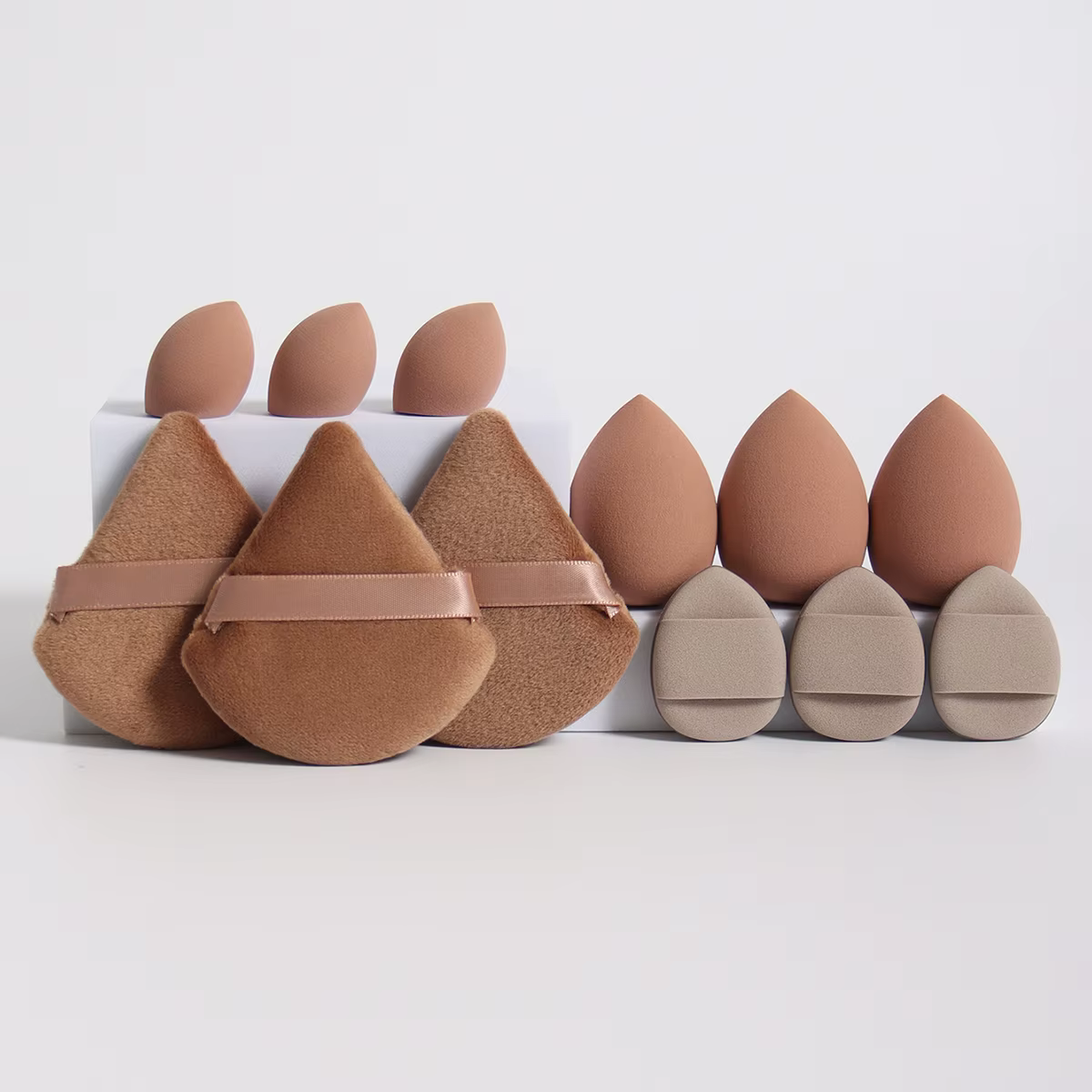 Ensemble d'éponges de maquillage polyvalentes, faites de 3 bouffées de poudre adt, 3 mini bouffées d