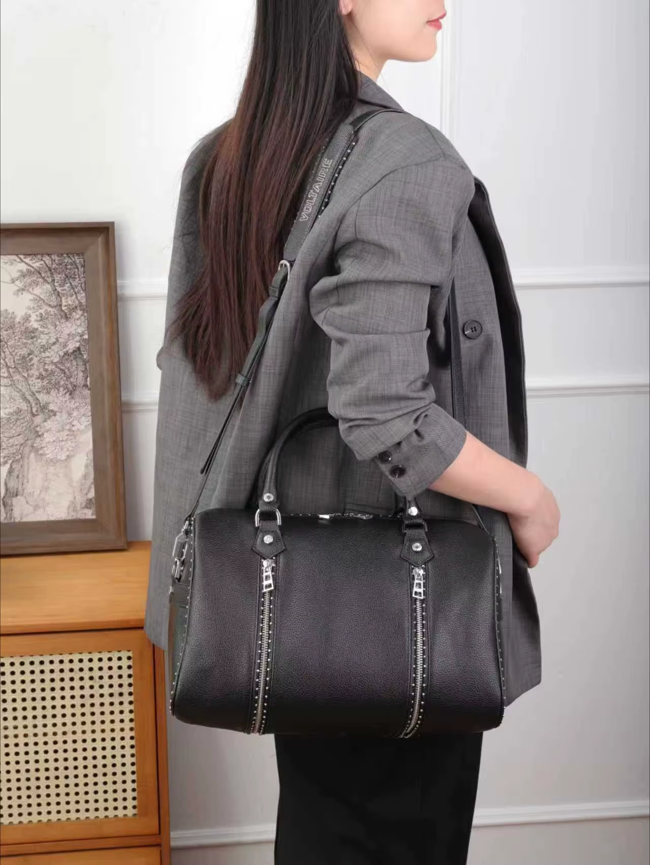 Nouveau style 2026 Sac Boston ZV pour femme - Sac bandoulière à poignée cloutée - Sac oreiller - Ave