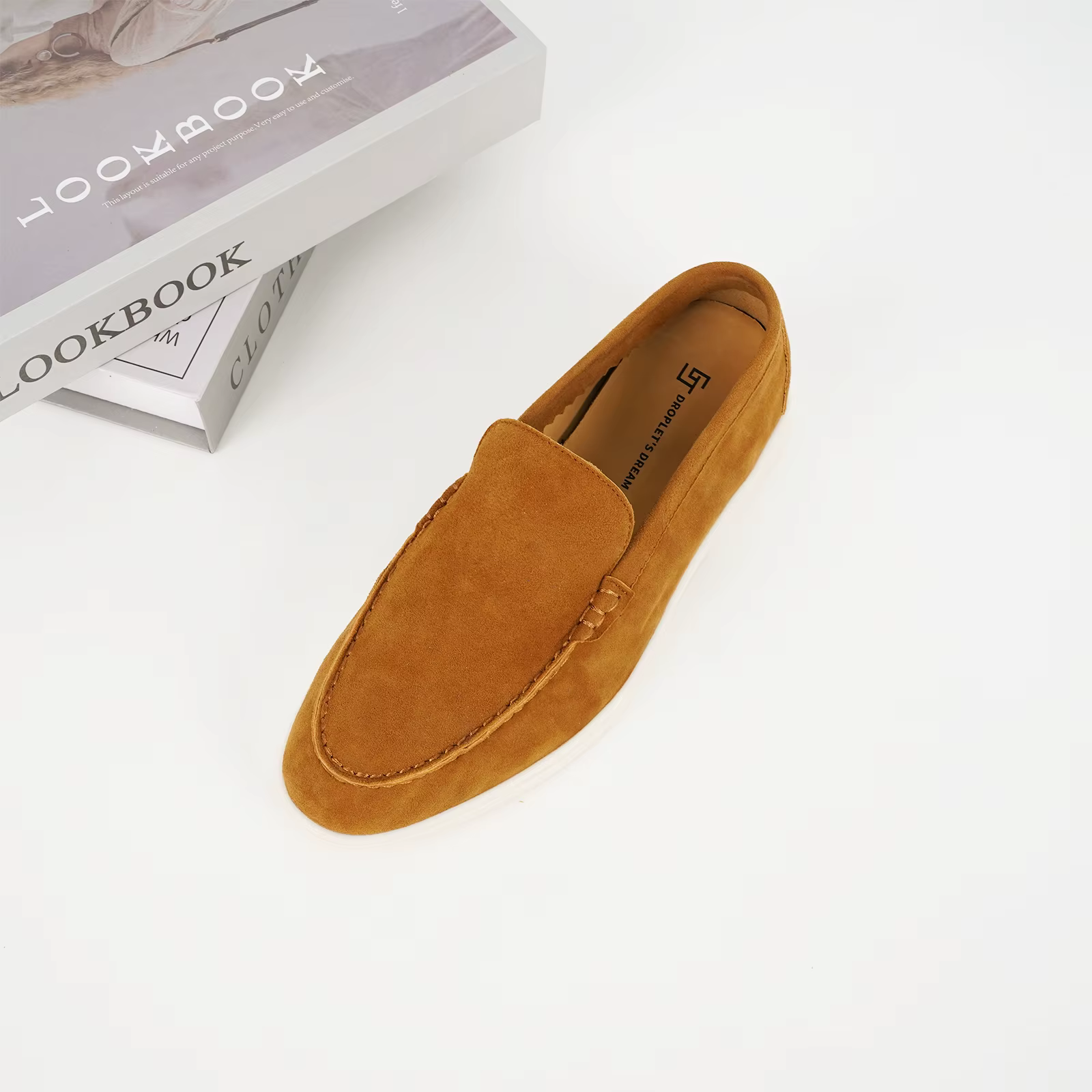 2025 Mocassins confortables en cachemire antidérapants pour femmes, chaussures de conduite à bout ro