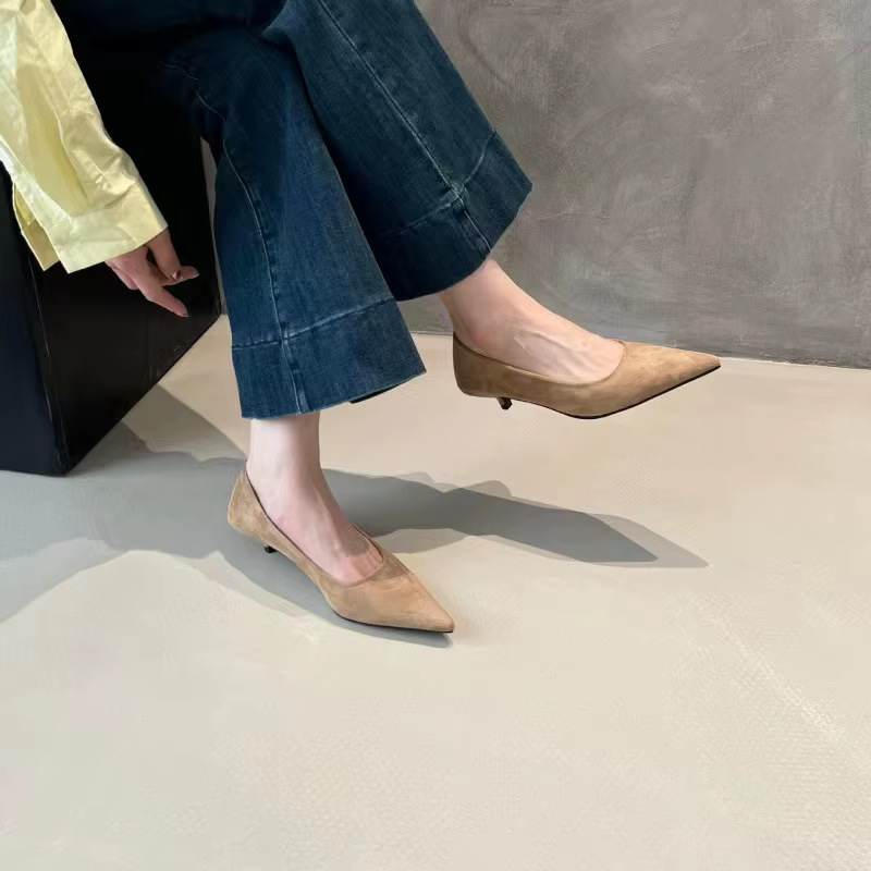 Chaussures de printemps 2026 pour femmes, escarpins fins à talons bas, élégants en daim, à bout poin