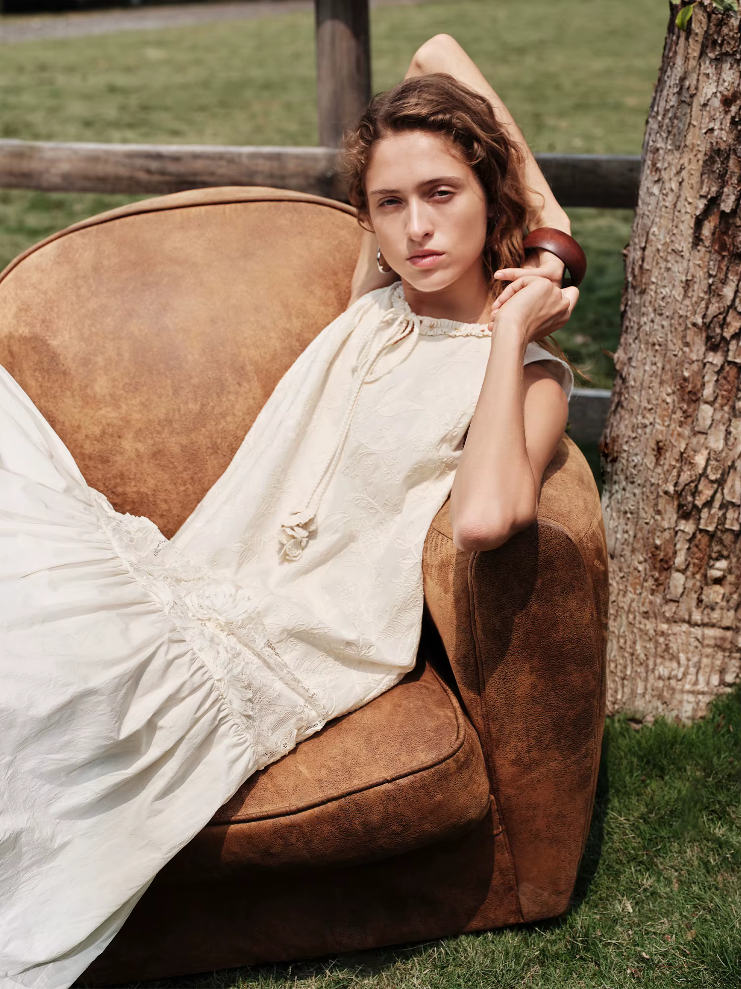 FSLE【Série Premium】Robes midi élégantes sans manches brodées en patchwork pour femmes, nouveau style