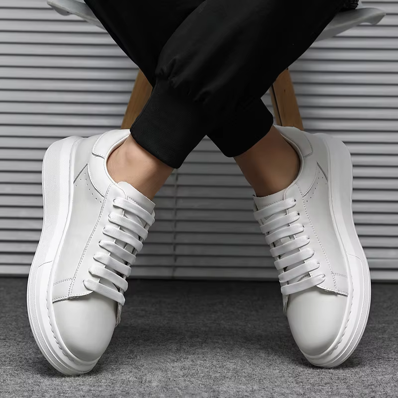 Chaussures blanches en cuir de vache pour hommes, première couche, semelle épaisse, chaussures de sp