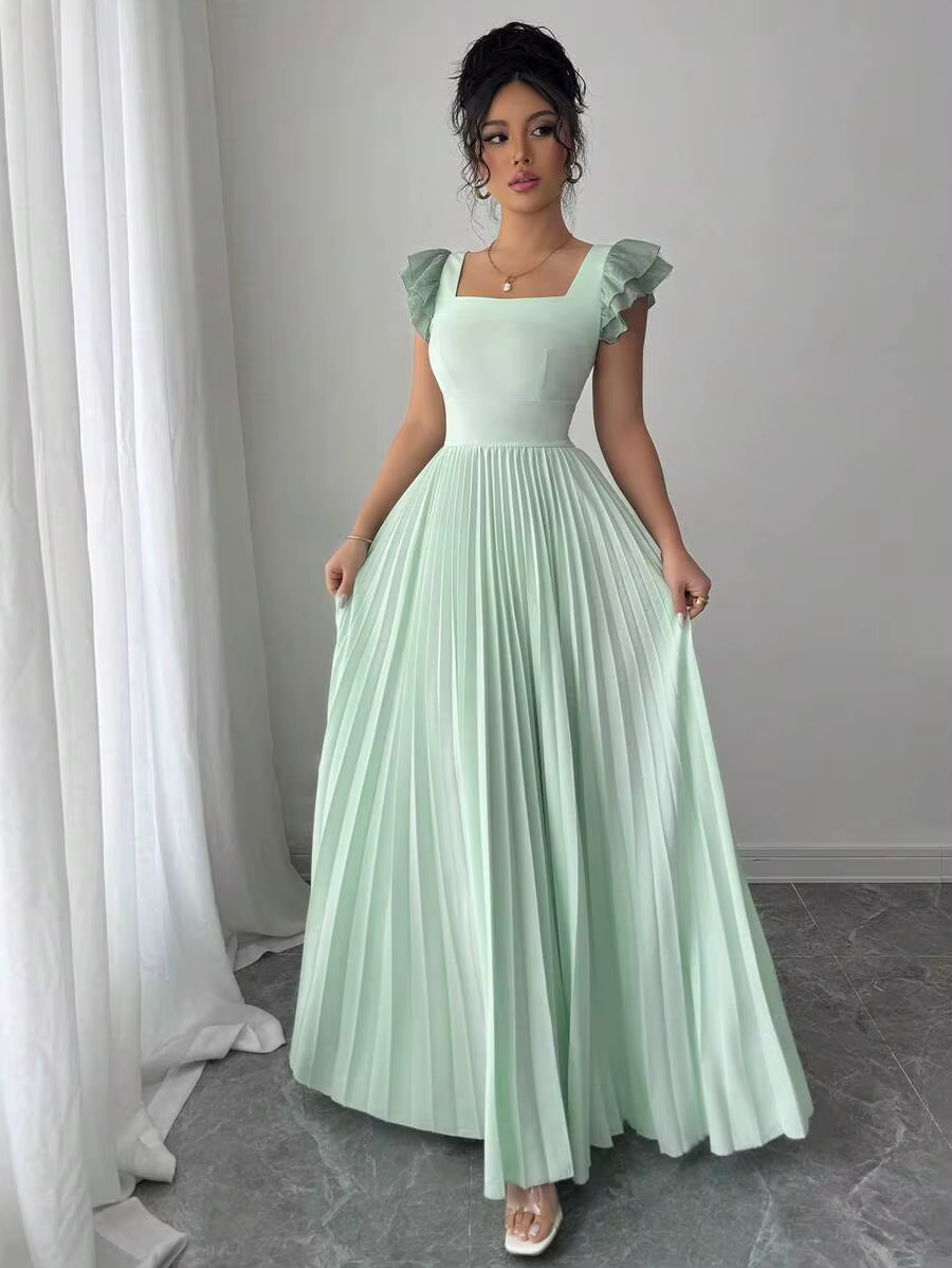 Robe maxi élégante à col carré vert menthe, manches à volants et plissée