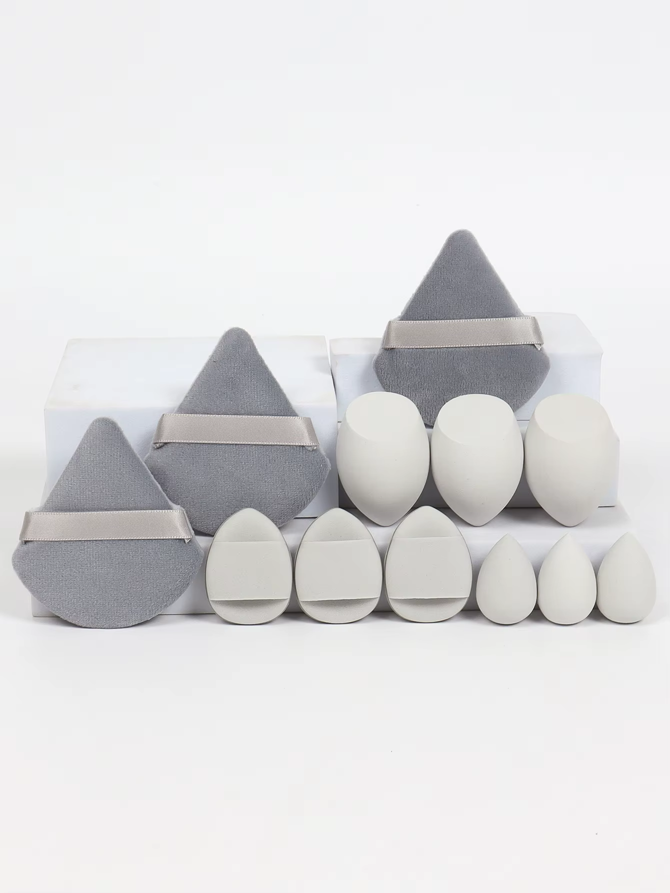 Ensemble d'éponges de maquillage polyvalentes, faites de 3 bouffées de poudre adt, 3 mini bouffées d