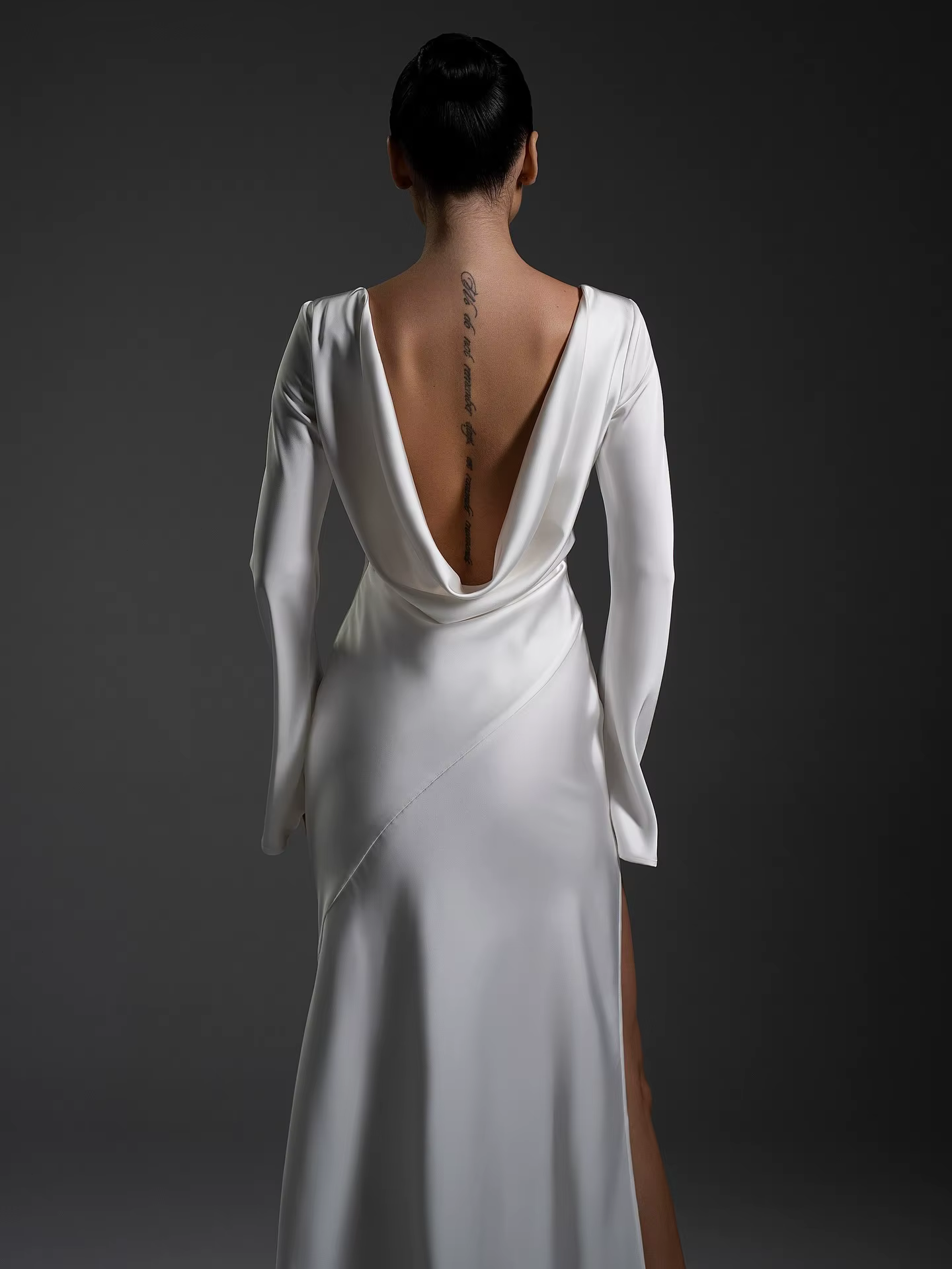 Robe de bal élégante en satin blanc avec fente haute, manches longues en taffetas, robe de mariée mo