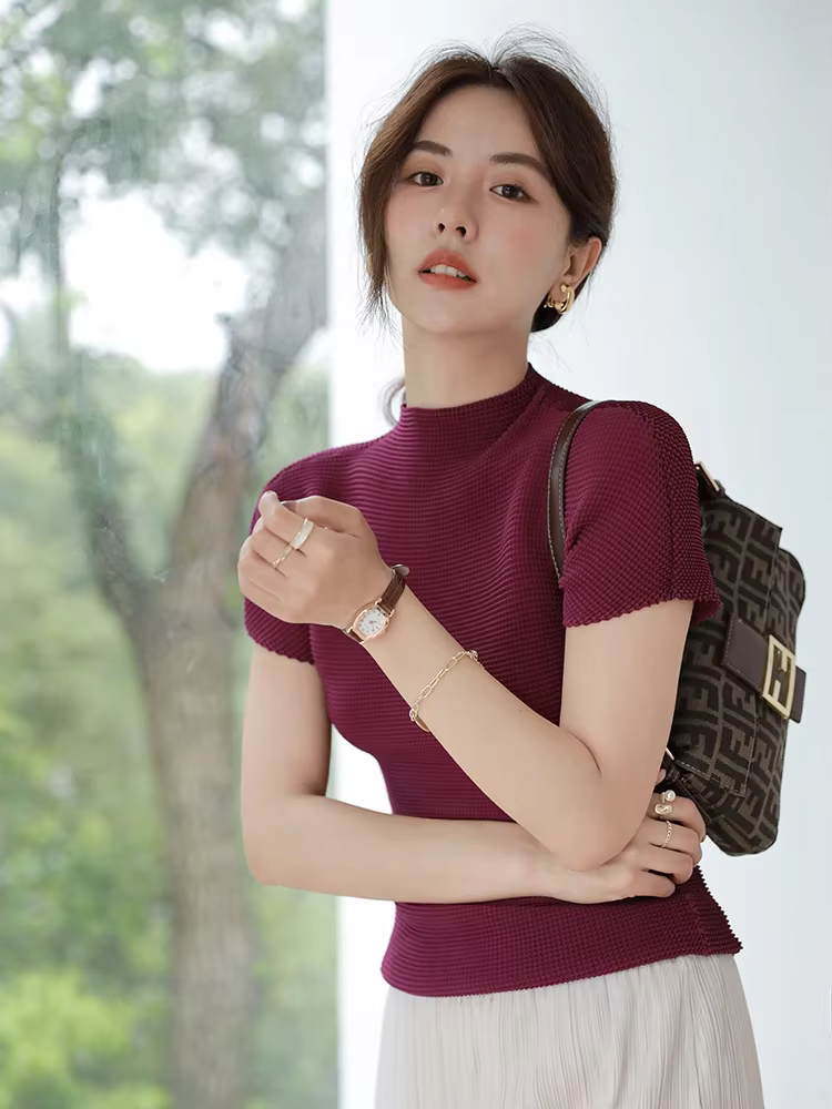 T-shirt plissé à manches courtes pour femmes, col haut, fouet de luxe léger, rouge, mince, été, haut