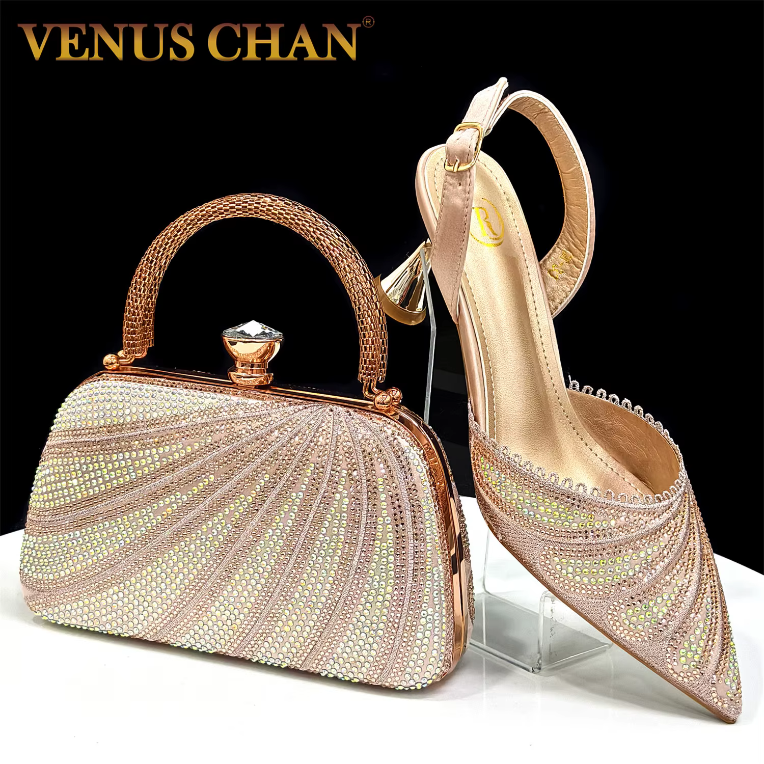 Venus Chan 2025 Talons hauts à bout pointu de couleur rose avec accents de diamants – Chaussures de