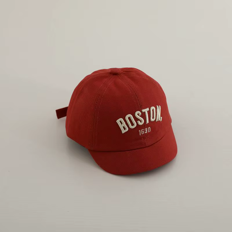 Nouvelle mode bébé lettre casquettes à pointe enfants broderie casquette de Baseball fille crème sol