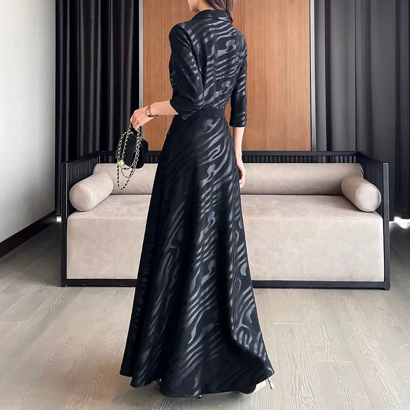 Robe noire amincissante à manches longues pour femmes, robe rayée, tempérament haut de gamme, mère d