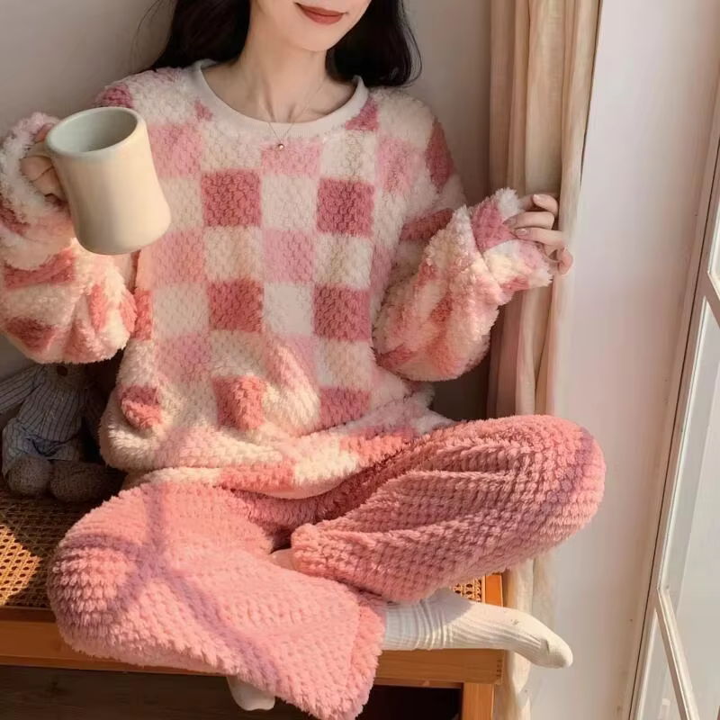 Vêtements pour femmes pyjamas hiver épaissir garder au chaud mode Hit produit extérieur à la maison