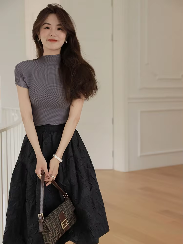 T-shirt plissé à manches courtes pour femmes, col haut, fouet de luxe léger, rouge, mince, été, haut