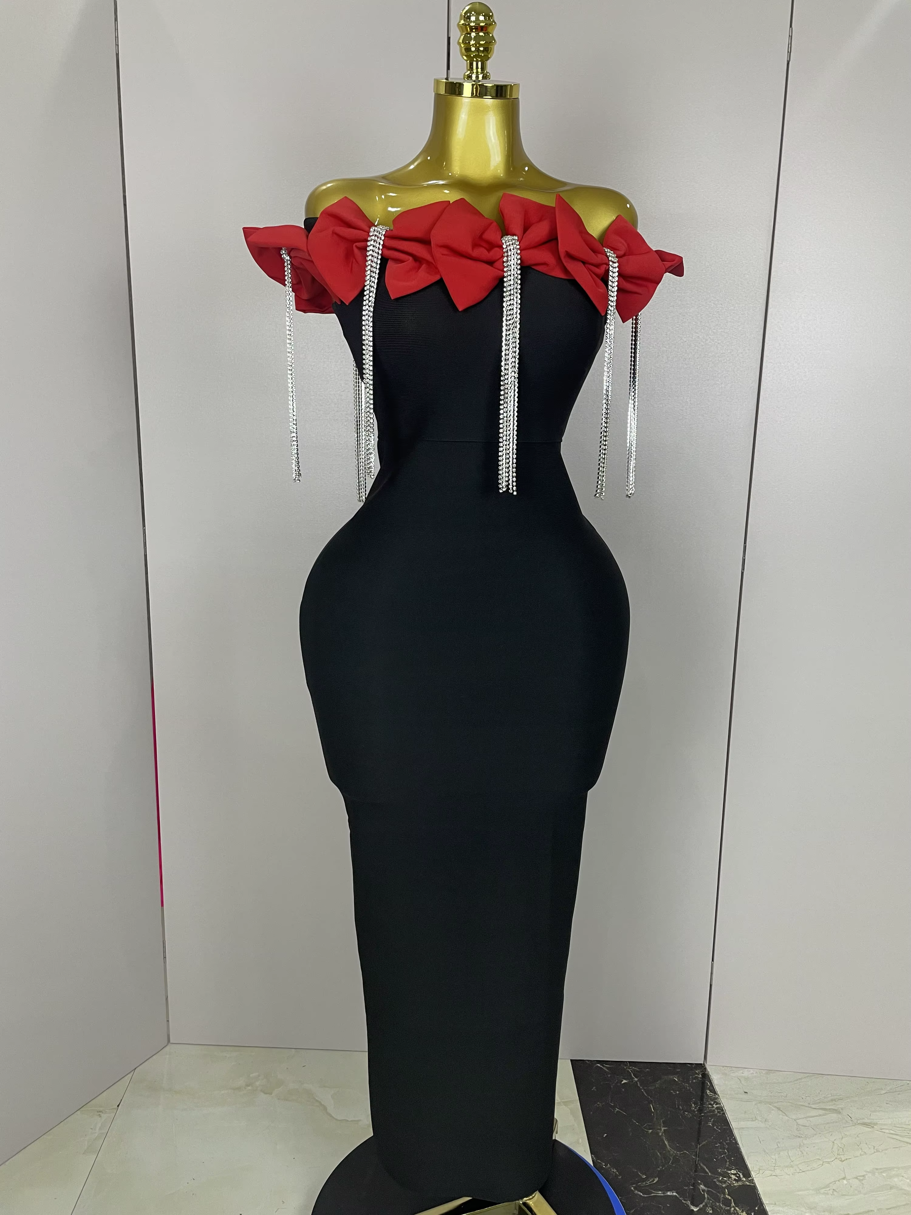 2025 femmes célébrité sexy épaule dénudée fleur diamants noir noeud papillon maxi longue XL robe de 