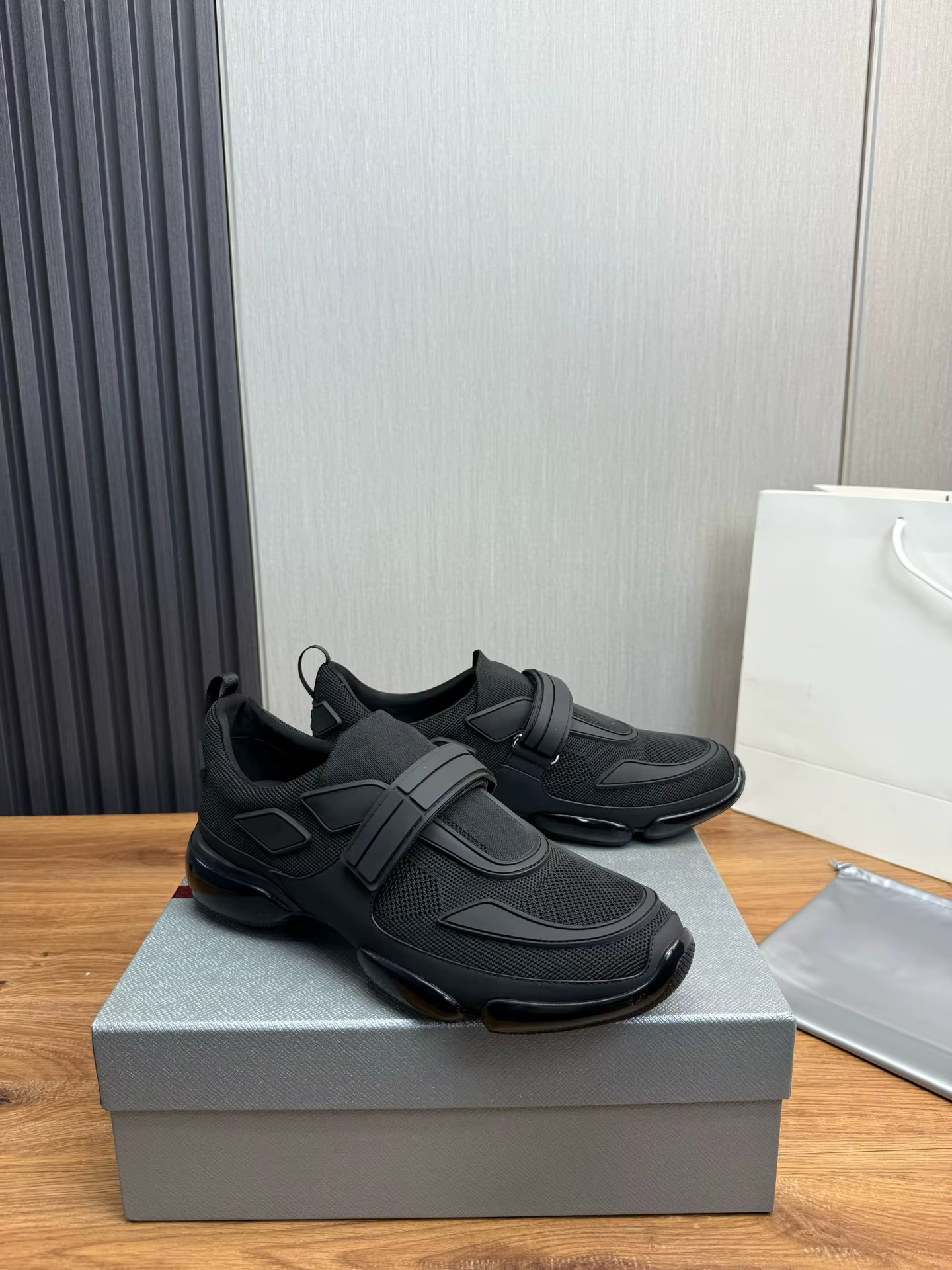 Chaussures de sport de luxe pour l'extérieur, baskets décontractées adaptées aux hommes et aux femme