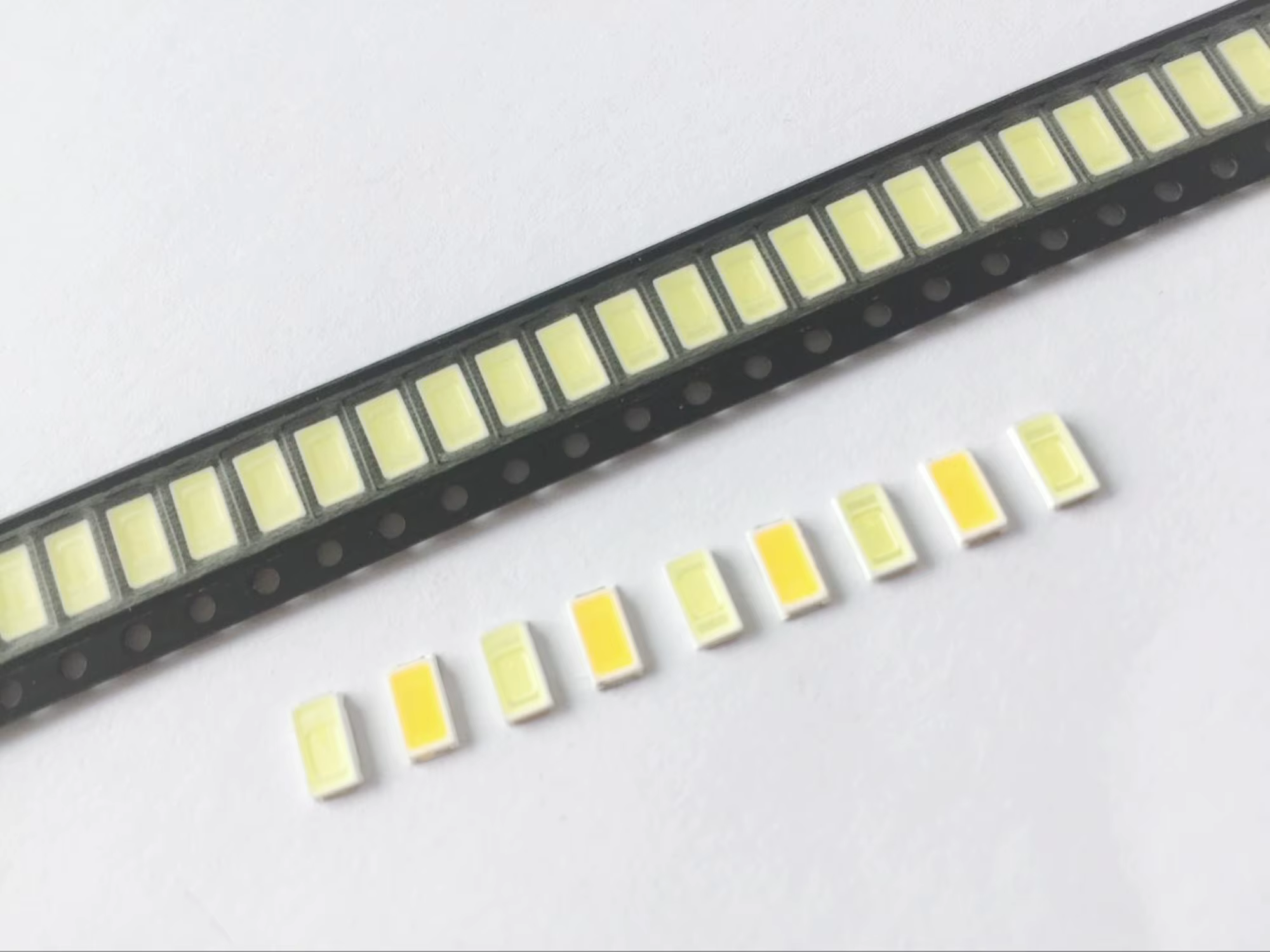 Diode électroluminescente SMD LED, rouge, jaune, vert, blanc, bleu, orange, 0603, 0805, 1206, 3528, 