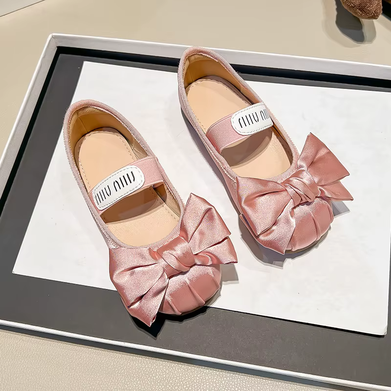 Sandales plates ajourées pour bébés filles, modèle 2026, décontractées, souples, avec nœud fantaisie