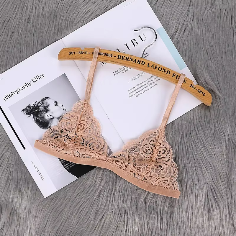 Soutien-gorge fin sans coussinet de poitrine pour femmes, Lingerie Sexy en dentelle, découpe avec bo