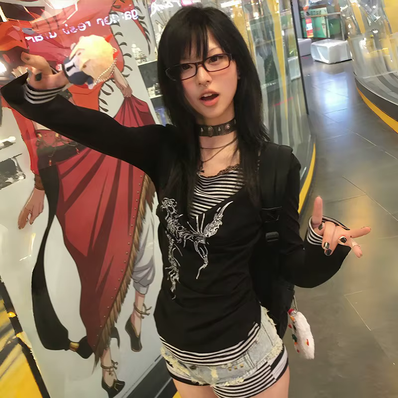 Karrram japonais Y2k faux deux pièces hauts Trashy 2000s tatouage imprimé T-shirt Grunge esthétique 