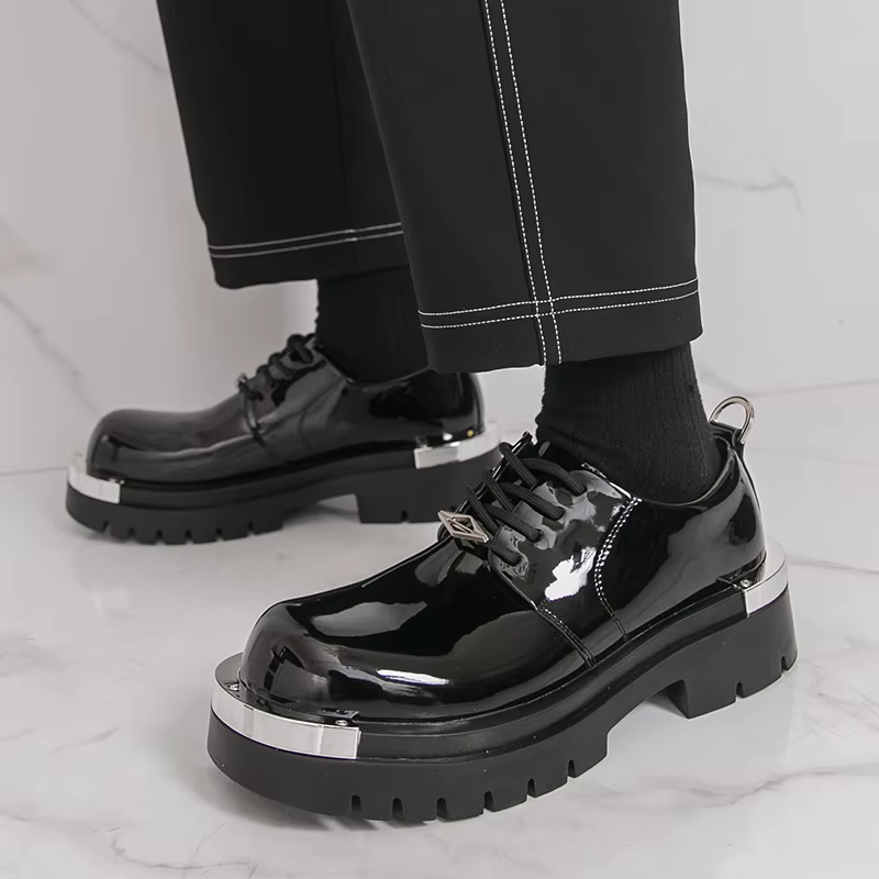 Nouvelles chaussures de travail personnalisées à semelles épaisses pour hommes à grande tête décontr
