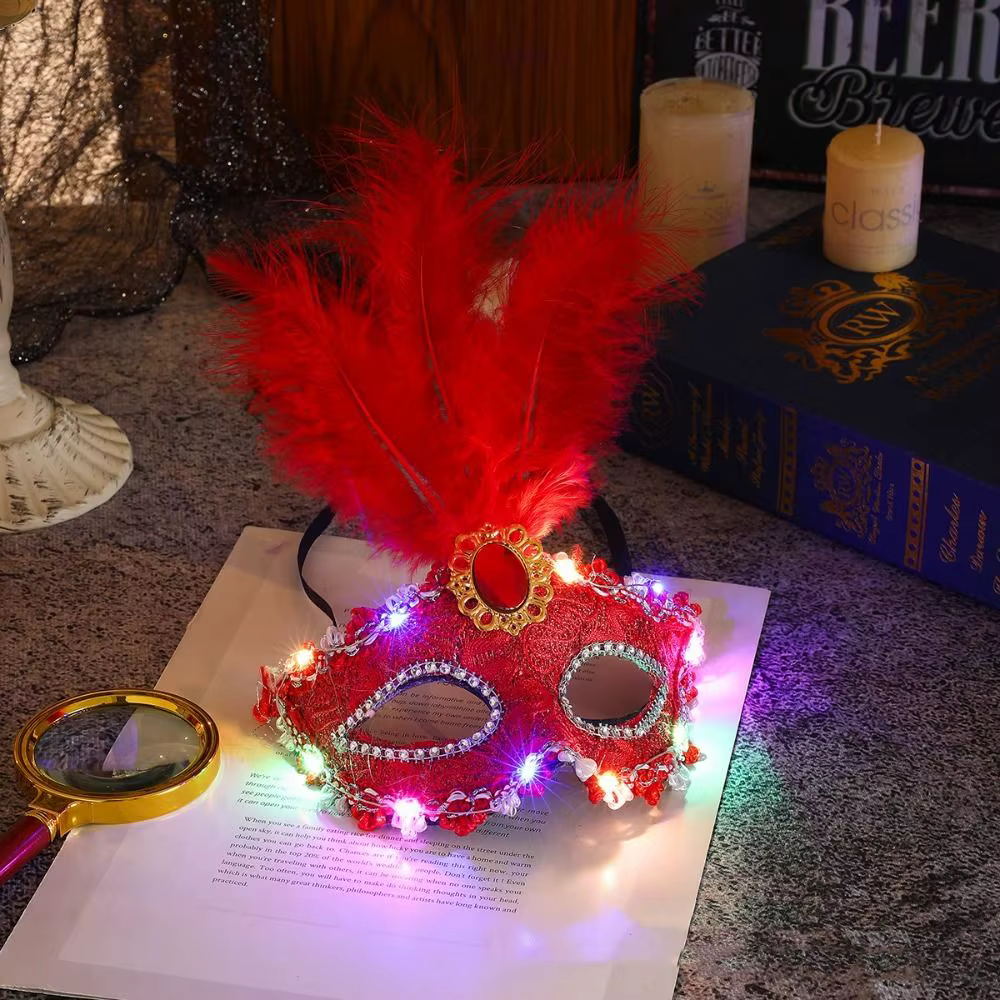 Masque LED Lumineux Fantaisie en Plastique avec Dentelle, Strass et Plumes – Masque de Soirée Véniti