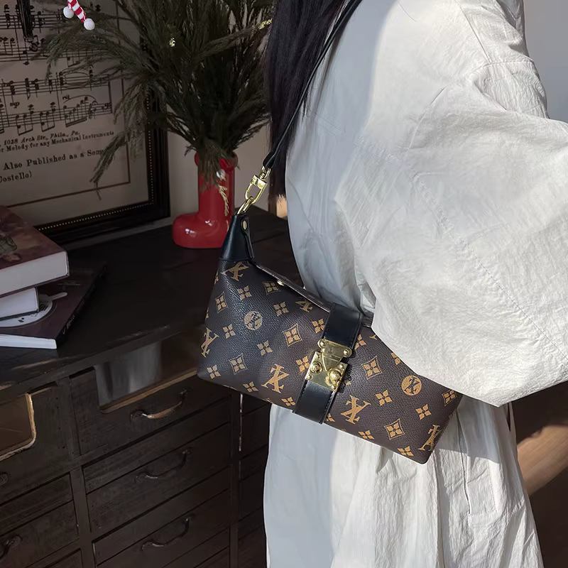 Nouvel Arrivage Sac Mini Carré Porté Épaule et Croisé Style Coréen, Porte-Monnaie avec Détail Lettre