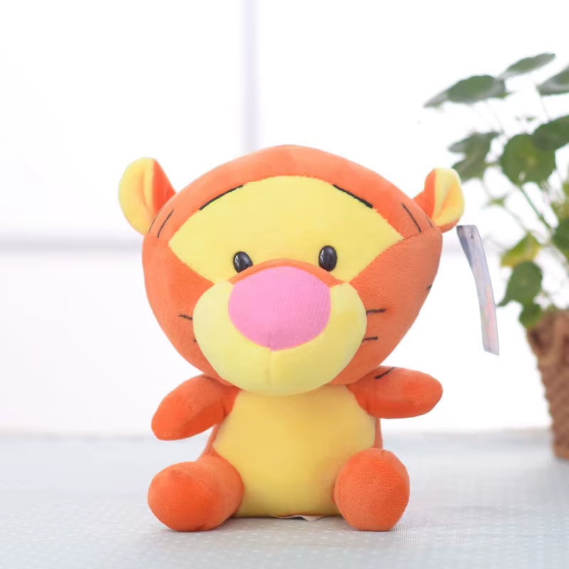 Dessin animé en peluche broche Winnie l'ourson Mickey Minnie tigrou cochon court peluche poupée poup