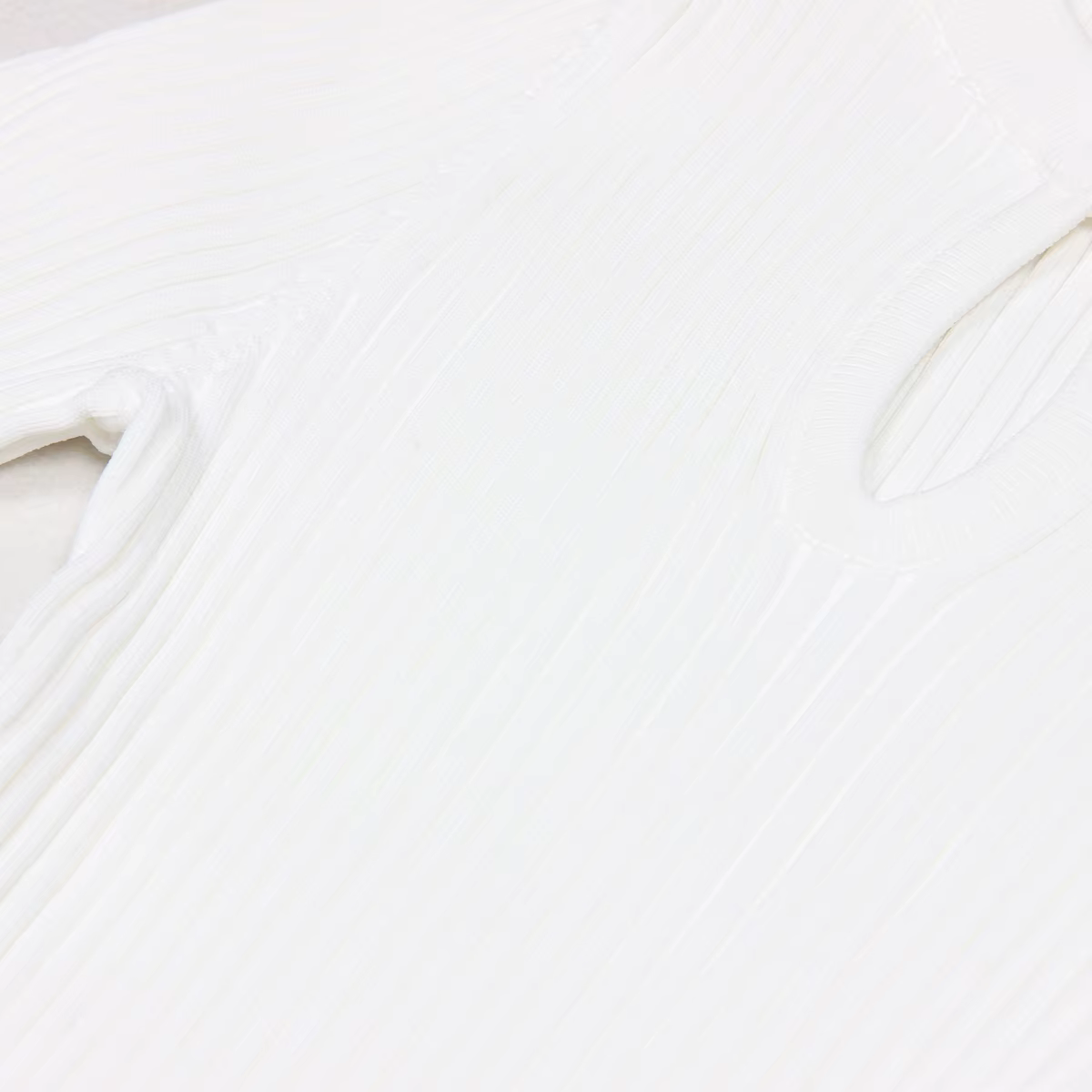 CommPiedmont-Robe courte monochrome pour femme, col rond, bouton doré, manches courtes, mince, style
