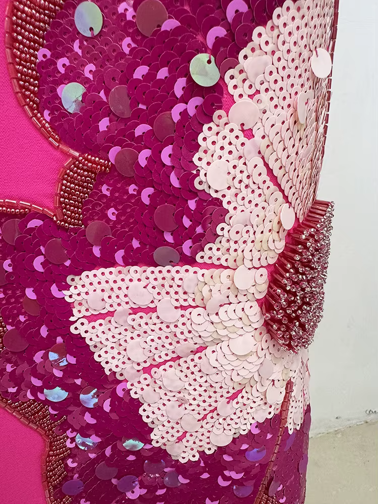 HIGH STREET Nouveauté 2026 Robe midi à manches courtes pour femme, de créateur, ornée de perles et d