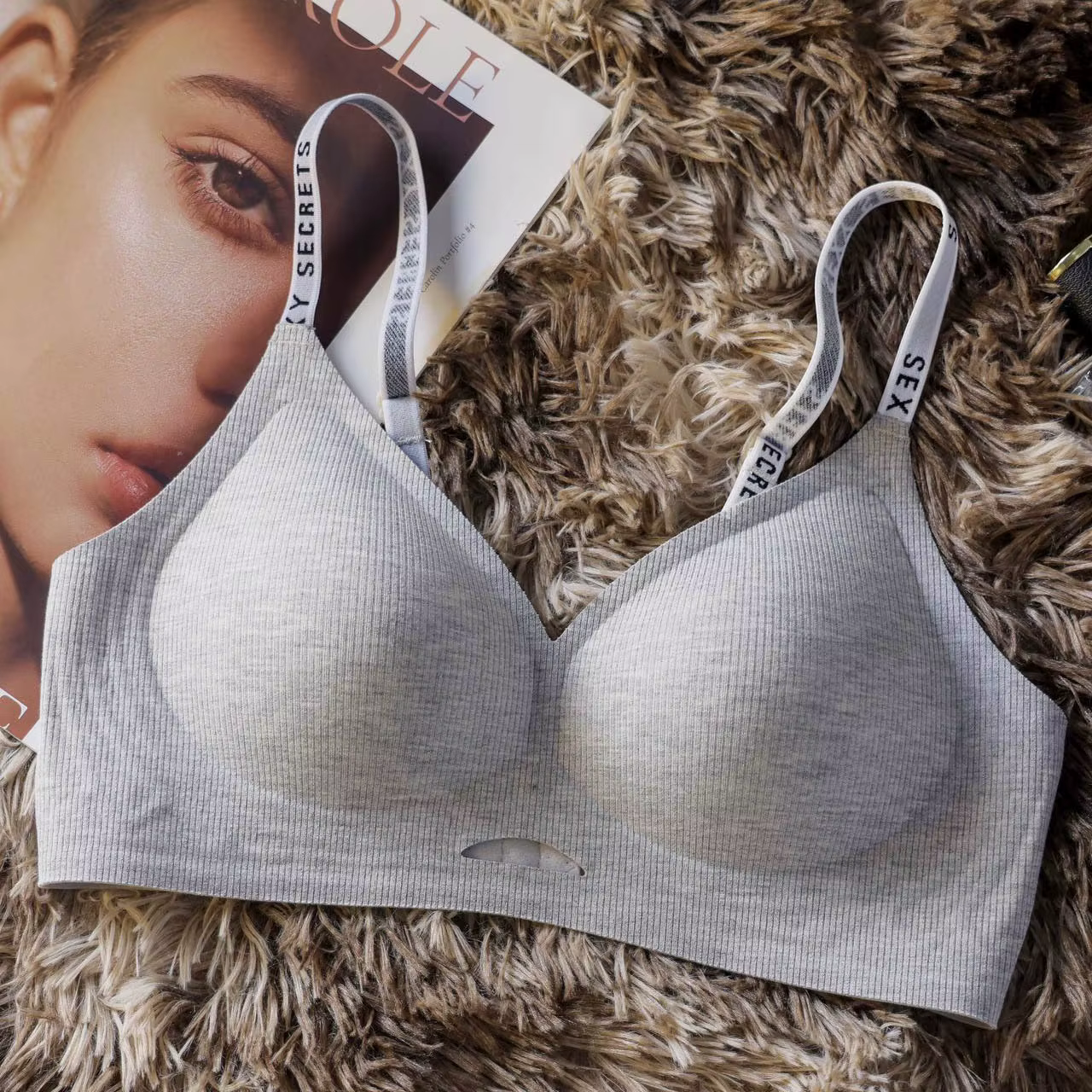 Soutien-gorge confortable sans couture pour femmes avec petits seins, soutien-gorge d'été absorbant 