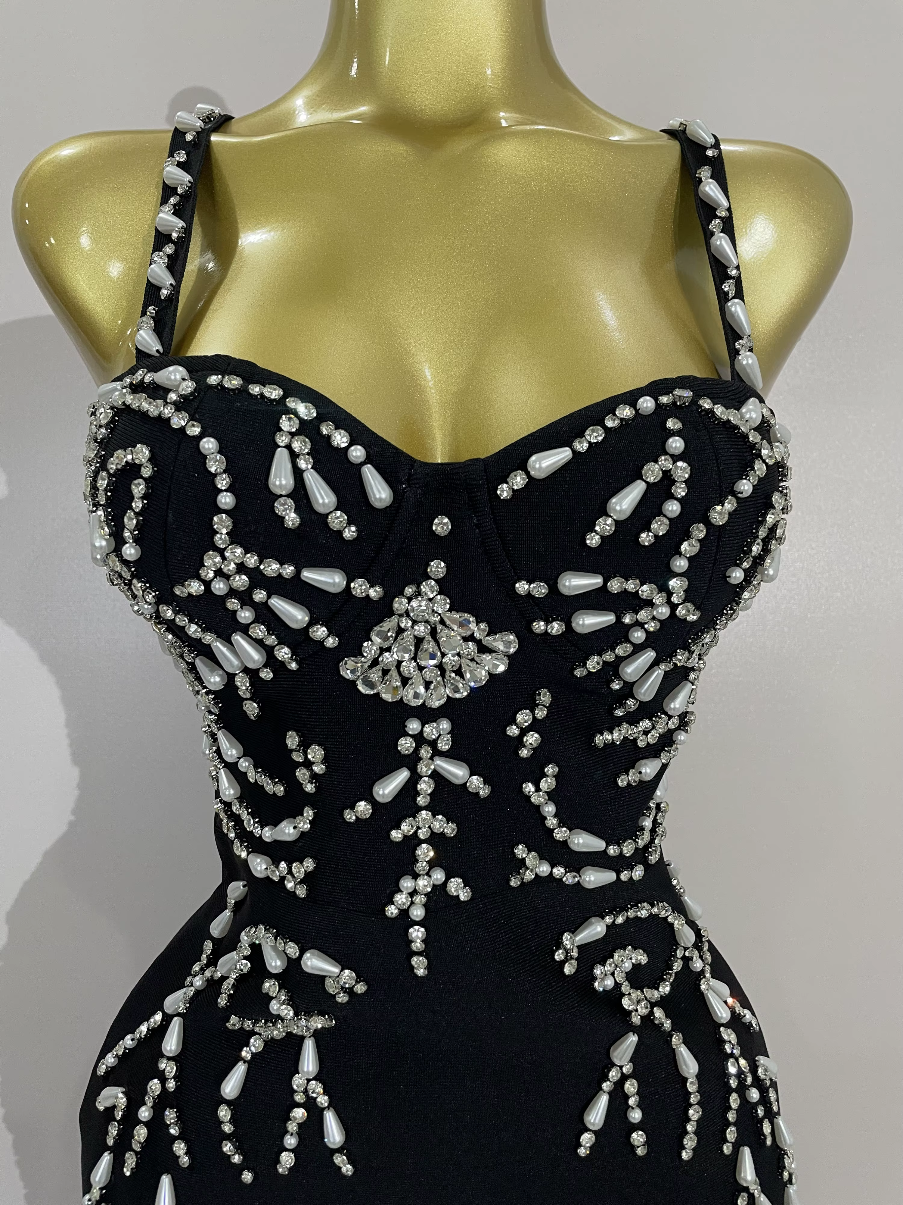 2025 Nouveau Sexy Dos Nu Noir Perles Longue Moulante Bandage Robe Femmes Célébrité Élégant Soirée Cl