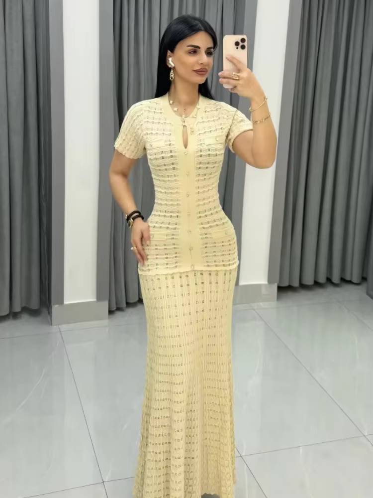 Robe longue moulante chic pour femme, style vintage texturé, coupe trapèze, manches courtes, boutonn