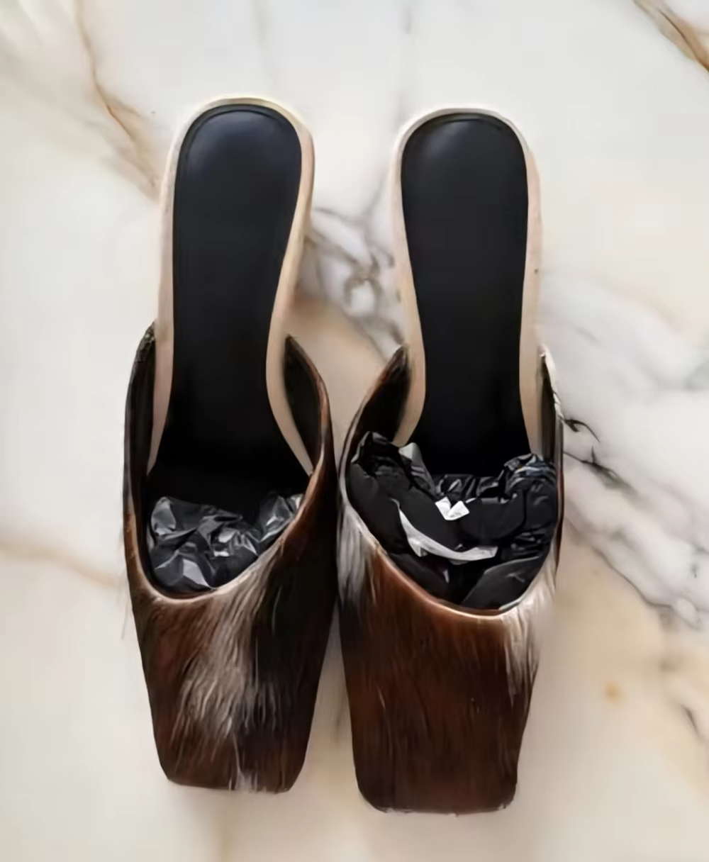Sandales mules à bout carré imprimé vache, style western, avec fourrure de luxe et talon carré, pour