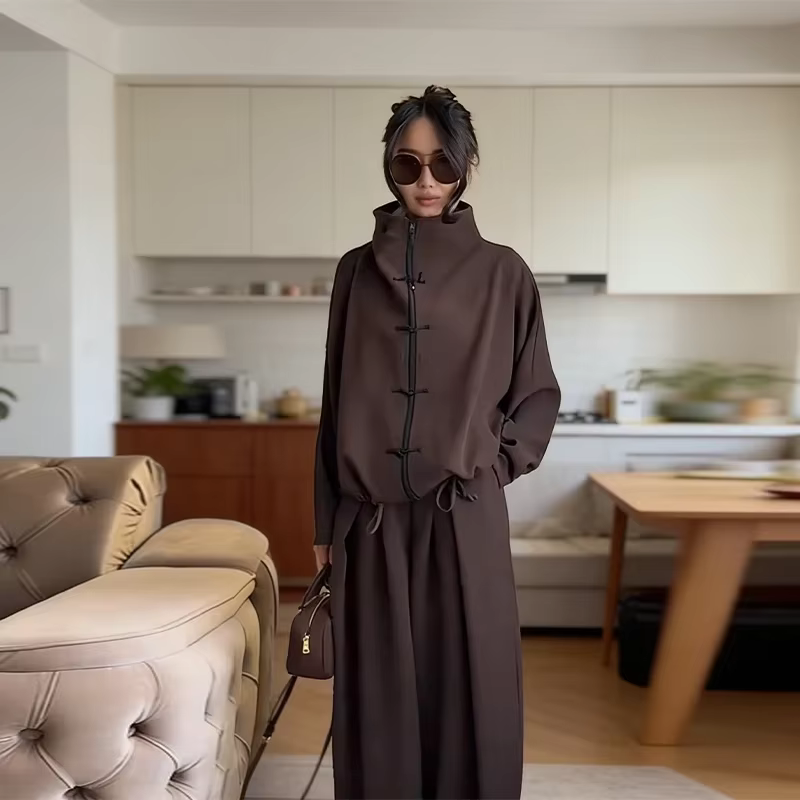 Nouveaux ensembles assortis pour femmes 2026 : Veste chic à col montant unie, pantalon confortable, 