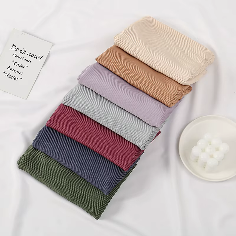 Écharpe carrée plissée solide pour femmes, hijab musulman, écharpe injsauna en satin, enveloppes isl
