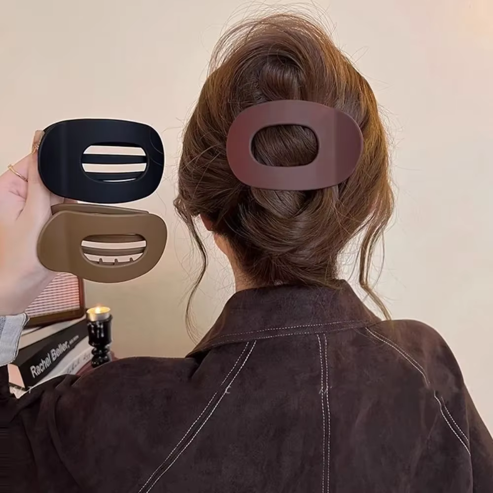 Pince à cheveux ovale pour femmes, nouveau Design léopard mat incurvé plat, Barrettes de coiffure en