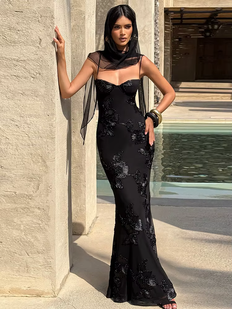 Nibber Élégant Fleur Broderie Maxi Robe Femmes Col Bas Croix Bandage Dos Nu D'été Rue Tendance Skinn