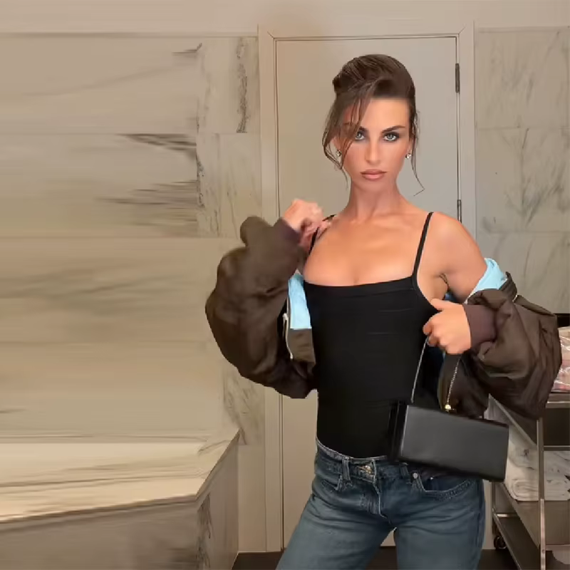 2026 Haut d'été chic haut de gamme pour femme, style bustier à fines bretelles, sexy et élégant, à c