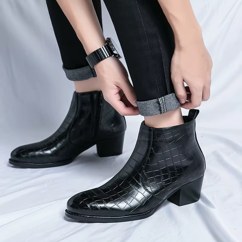 Hommes talons hauts Chelsea bottes PU motif en relief pointu mode classique Banquet hommes bottes