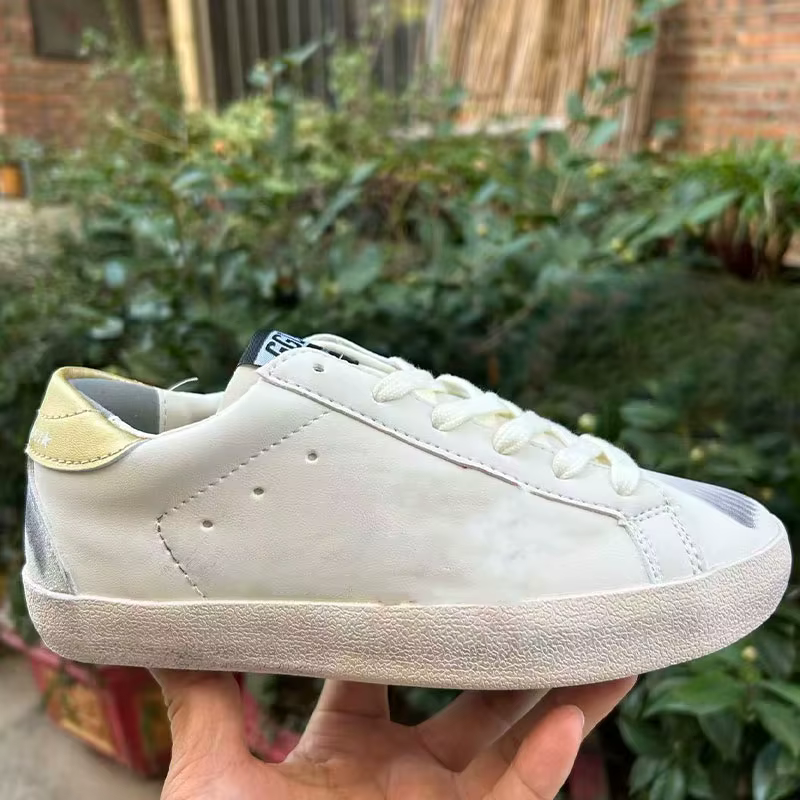 Chaussures d'été en cuir véritable de haute qualité à semelle plate et lacets pour hommes, bout rond