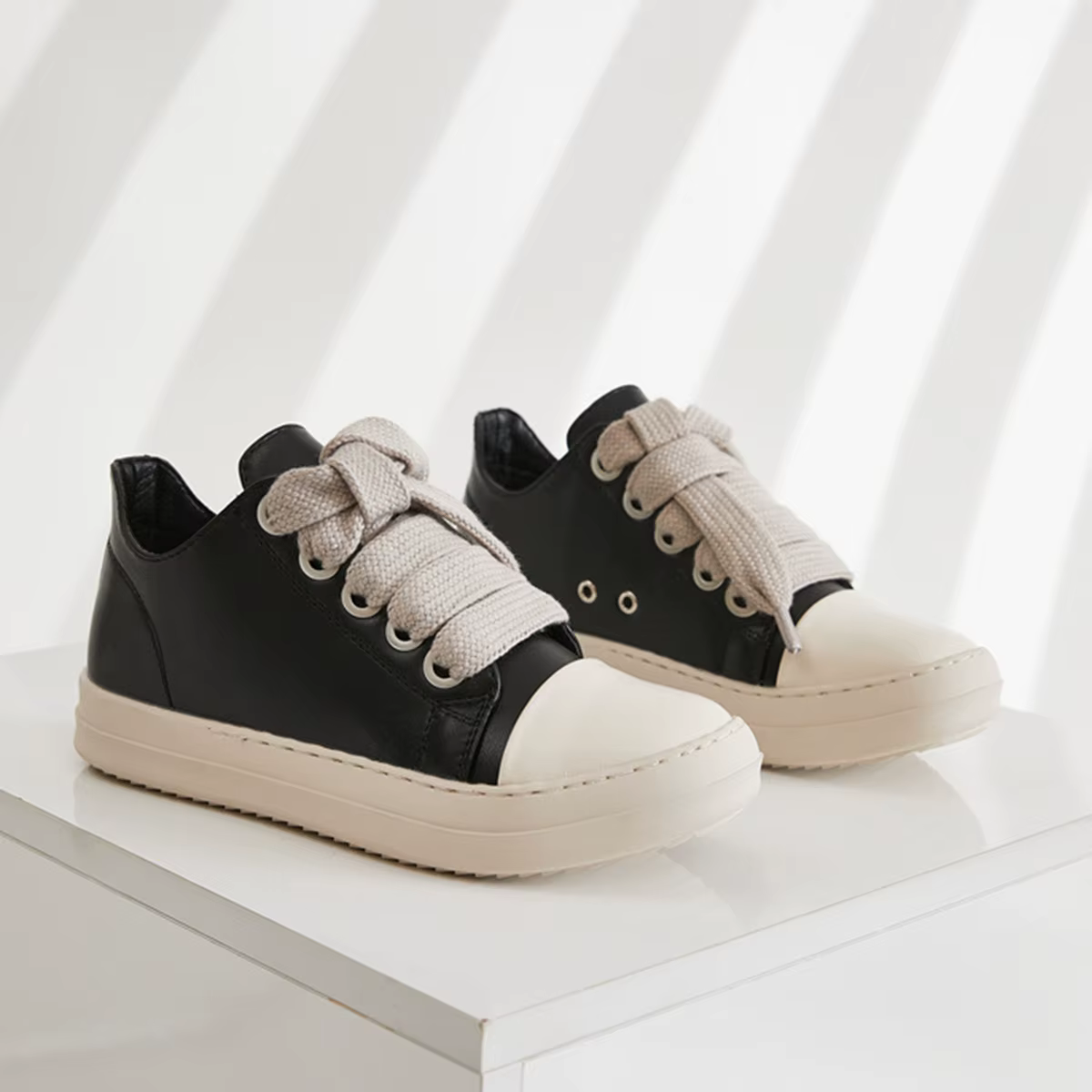 Lacets grossiers pour hommes, chaussures décontractées à fond plat et coupe basse, chaussures de spo
