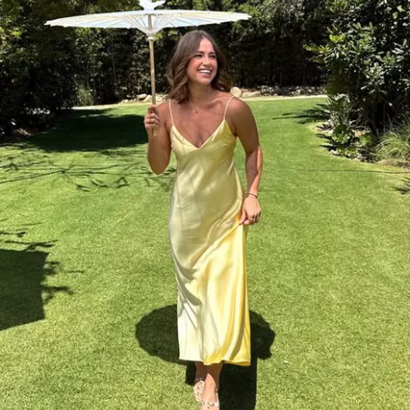 HXAO femmes jaune robe d'été 2025 femme Satin col en v robes de soirée élégante soirée sans manches 