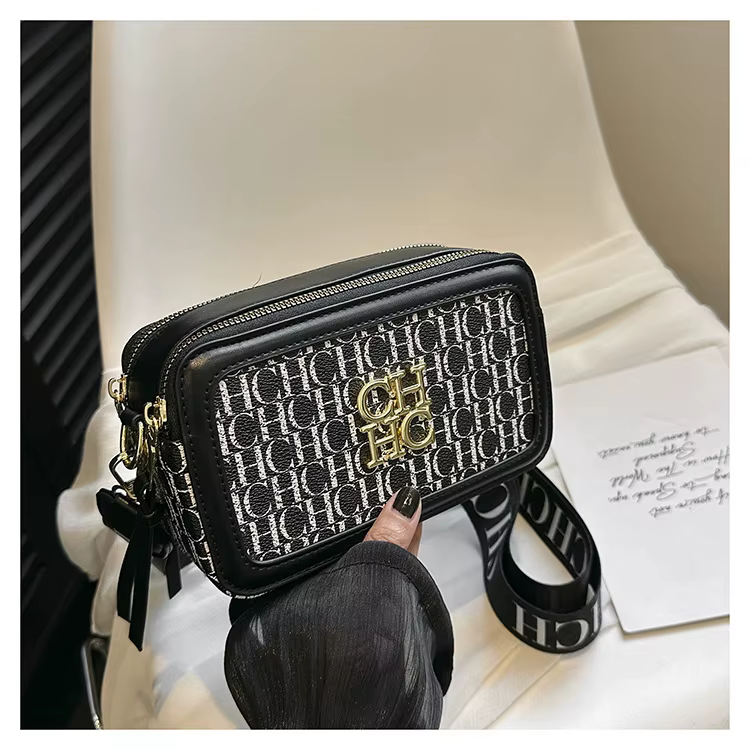 Sac bandoulière minimaliste tendance pour femme, sac à main de créateur chic et original, sac à main