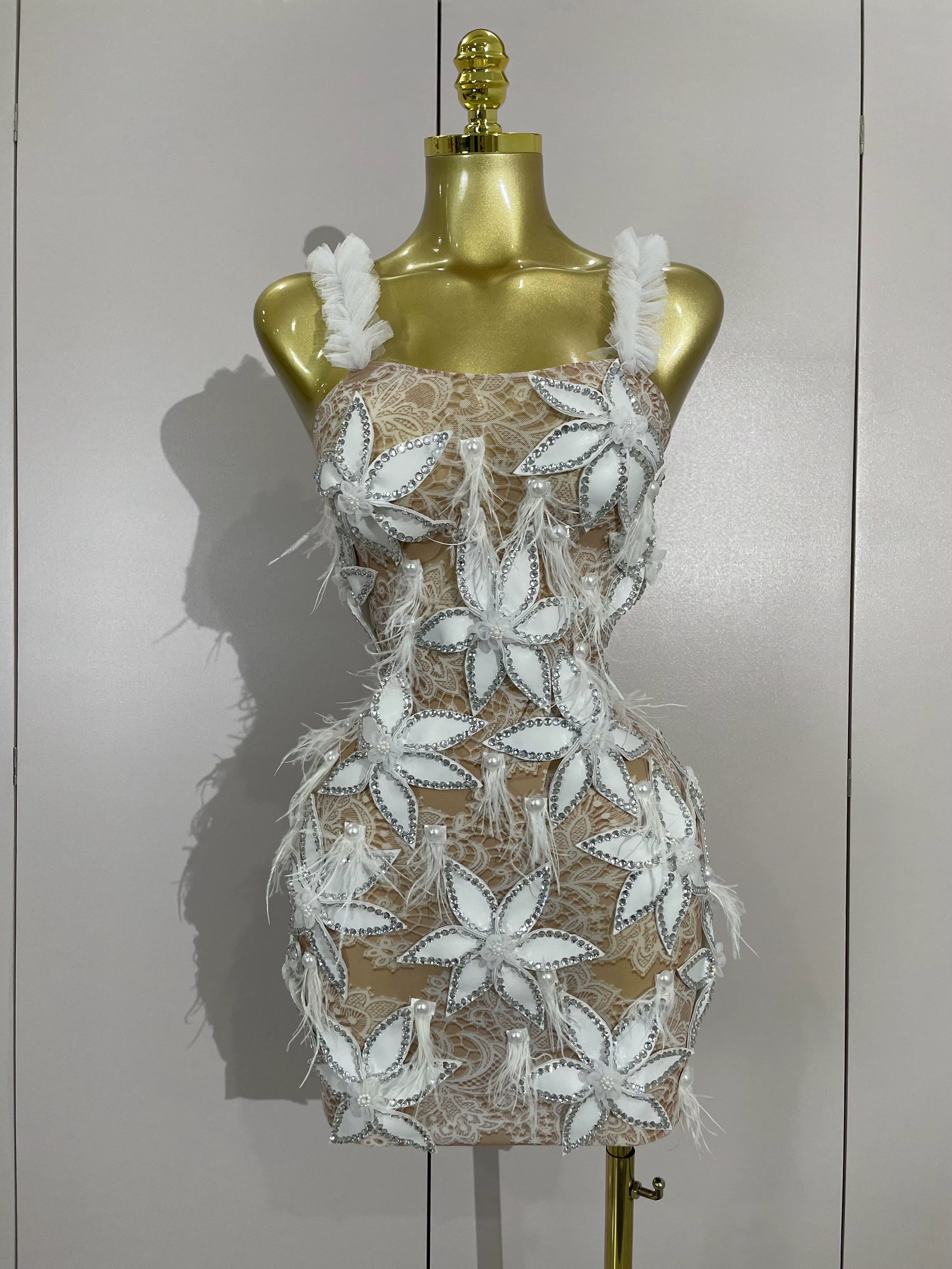 Sexy brillant diamant fleurs plumes blanc Transparent Slip robe courte soirée bal célébrer anniversa