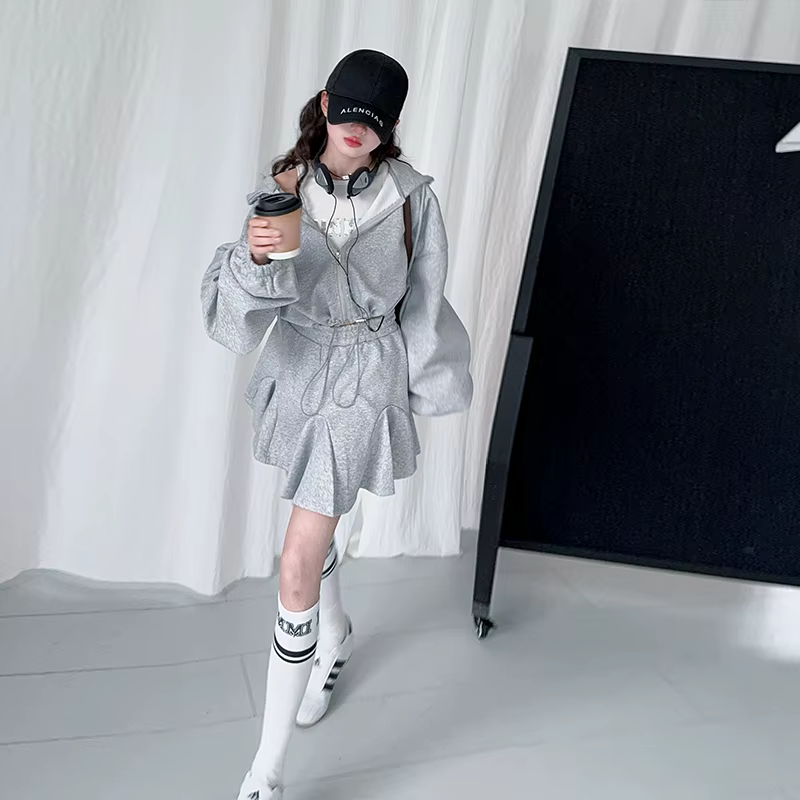 Ensemble de vêtements JK gris pour adolescentes, sweat-shirt à capuche avec lettres + jupe queue de